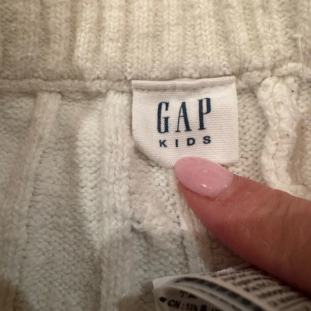 GAP cream cable